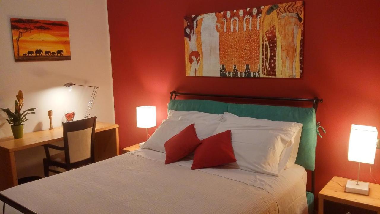 Bed and Breakfast La Casa Del Melograno Санта-Венерина Экстерьер фото