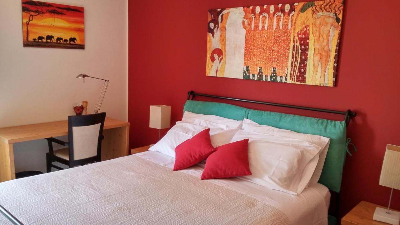 Bed and Breakfast La Casa Del Melograno Санта-Венерина Экстерьер фото